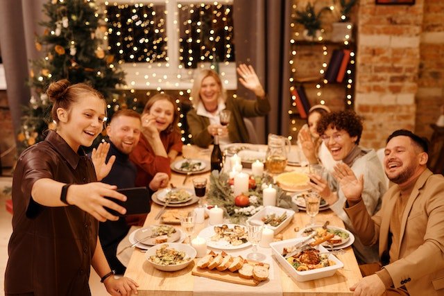 50 Best New Year Messages 2024 for Friends, Family - New Year 2024
