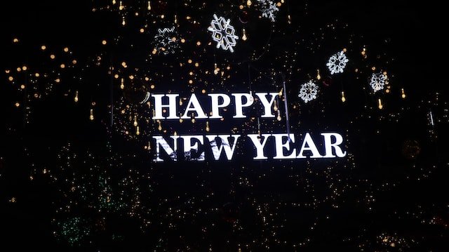 Interesting New Year Status 2024, Best New Year Facebook Status 2024